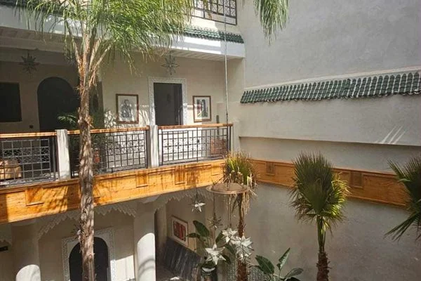 MAGNIFIQUE RIAD NEUF 11 CHAMBRES AVEC AUTORISATIONS D